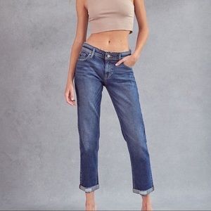 KanCan Slim Boyfriend Jeans